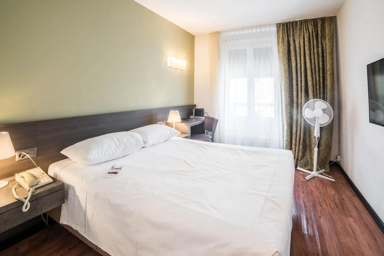 ***  Hotel Montana Geneva Switzerland